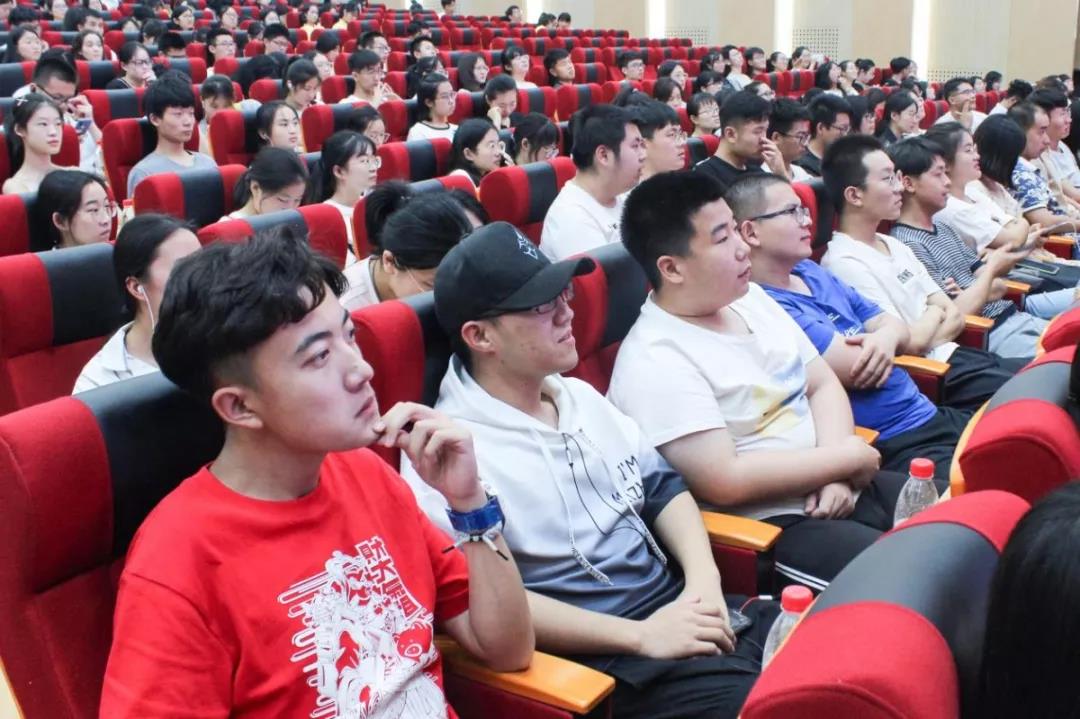 国外足球预测网站