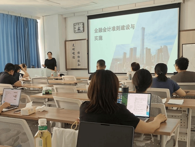 33315 国外足球预测网站
